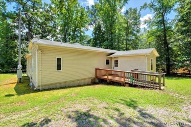 Don't miss this unique opportunity in the desirable Tanglewood on Tanglewood Shores Golf Club in Virginia - for sale on GolfHomes.com, golf home, golf lot