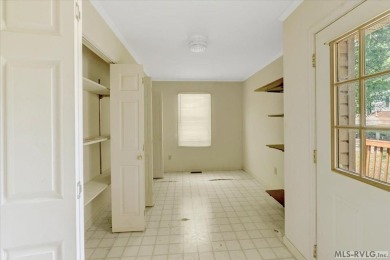 Don't miss this unique opportunity in the desirable Tanglewood on Tanglewood Shores Golf Club in Virginia - for sale on GolfHomes.com, golf home, golf lot