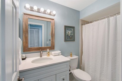POOL HOME, Move in ready! Possible Seller Financing **Enjoy on Palm Aire Country Club of Sarasota in Florida - for sale on GolfHomes.com, golf home, golf lot