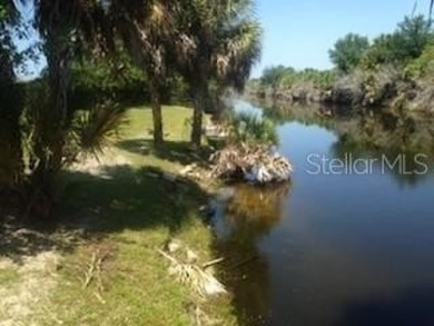 Wonderful location at the end of the cul-de-sac with 183 feet on on Rotonda Golf and Country Club - Long Marsh  in Florida - for sale on GolfHomes.com, golf home, golf lot