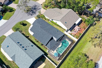 POOL HOME, Move in ready! **Enjoy living in a Maintenance-Free on Palm Aire Country Club of Sarasota in Florida - for sale on GolfHomes.com, golf home, golf lot