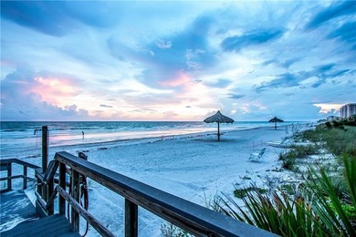 POOL HOME, Move in ready! **Enjoy living in a Maintenance-Free on Palm Aire Country Club of Sarasota in Florida - for sale on GolfHomes.com, golf home, golf lot