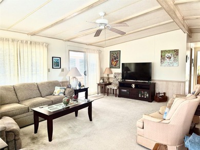 Beautifully maintained 2-bedroom, 2-bathroom home in the on High Point Golf Club, Inc. in Florida - for sale on GolfHomes.com, golf home, golf lot