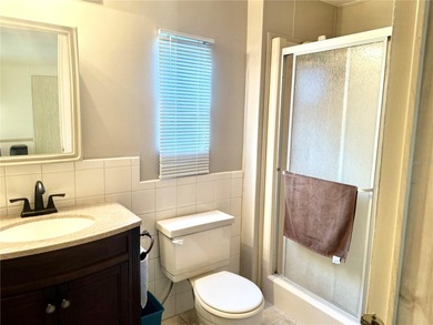 Beautifully maintained 2-bedroom, 2-bathroom home in the on High Point Golf Club, Inc. in Florida - for sale on GolfHomes.com, golf home, golf lot