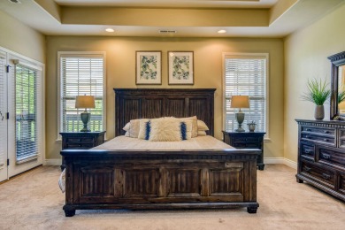 New Price!! HELLO BEAUTIFUL! Stonebridge Nightly rental, sleeps on Ledgestone Country Club and Golf Course in Missouri - for sale on GolfHomes.com, golf home, golf lot