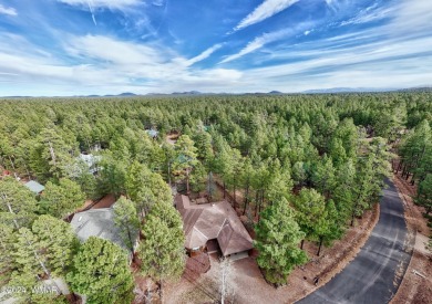 Remodeled Pinetop Lakes Cabin -Walk to recreation center- across on Pinetop Lakes Country Club in Arizona - for sale on GolfHomes.com, golf home, golf lot