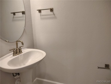 THE SANDHILL TOWNHOUSE - HOME FOR THE HOLIDAYS! YEARLY BLOWOUT on Inverness Golf and Country Club in Florida - for sale on GolfHomes.com, golf home, golf lot