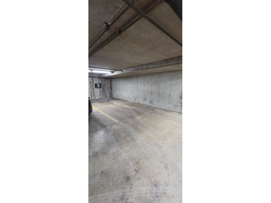 Welcome to your new home in Raintree Condominiums. The unit on Village Links of Glen Ellyn in Illinois - for sale on GolfHomes.com, golf home, golf lot