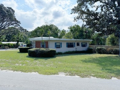 This home has the best of everything!  This spacious pool home on Palatka Golf Club in Florida - for sale on GolfHomes.com, golf home, golf lot