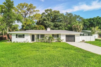 3 BED / 2 BATH / 1 CAR GARAGE HOME ON A LARGE .29 ACRE CORNER on Sara Bay Country Club in Florida - for sale on GolfHomes.com, golf home, golf lot