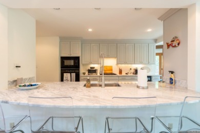 This 3-bedroom, 3-bath 1-level home on Ridge Road at Eden Isle on Red Apple Inn and Country Club in Arkansas - for sale on GolfHomes.com, golf home, golf lot