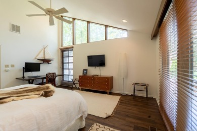 This 3-bedroom, 3-bath 1-level home on Ridge Road at Eden Isle on Red Apple Inn and Country Club in Arkansas - for sale on GolfHomes.com, golf home, golf lot