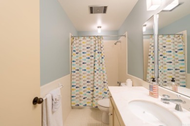 This 3-bedroom, 3-bath 1-level home on Ridge Road at Eden Isle on Red Apple Inn and Country Club in Arkansas - for sale on GolfHomes.com, golf home, golf lot