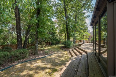 This 3-bedroom, 3-bath 1-level home on Ridge Road at Eden Isle on Red Apple Inn and Country Club in Arkansas - for sale on GolfHomes.com, golf home, golf lot
