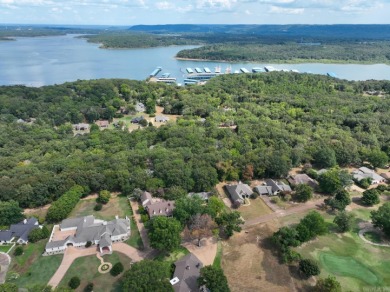 This 3-bedroom, 3-bath 1-level home on Ridge Road at Eden Isle on Red Apple Inn and Country Club in Arkansas - for sale on GolfHomes.com, golf home, golf lot