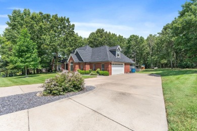 Walk into elegance at the highly desired Branson Creek/Oak Knoll on Buffalo Ridge Springs Golf Club in Missouri - for sale on GolfHomes.com, golf home, golf lot