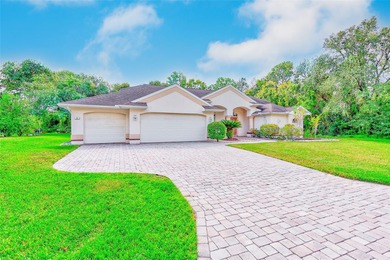 SIEZE THE OPPORTUNITY OF LIVING IN THE COZY & TRANQUIL OAK on Sugarmill Woods Golf and Country Club in Florida - for sale on GolfHomes.com, golf home, golf lot