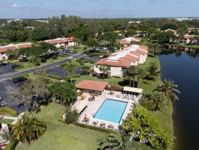Gorgeous and FULLY updated, this stunning 2-bedroom, 2-bathroom on Boca Lago Golf and Country Club in Florida - for sale on GolfHomes.com, golf home, golf lot