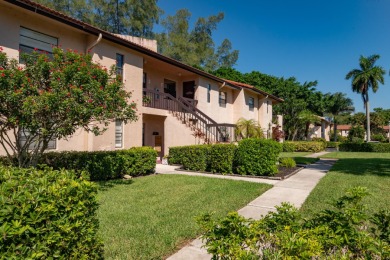 Gorgeous and FULLY updated, this stunning 2-bedroom, 2-bathroom on Boca Lago Golf and Country Club in Florida - for sale on GolfHomes.com, golf home, golf lot