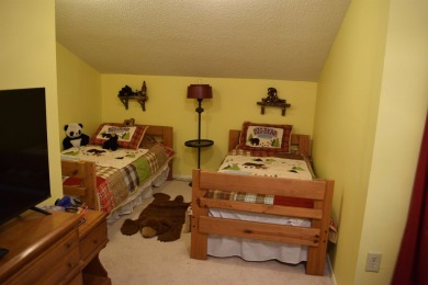 This beautiful condo is being offered fully furnished! There is on Indian Hills Country Club in Arkansas - for sale on GolfHomes.com, golf home, golf lot
