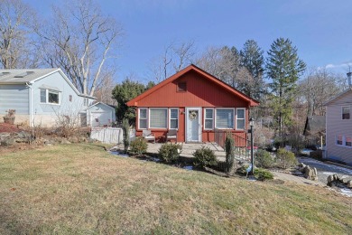 Welcome to Brookside Drive, a picturesque turn-key cottage on Anglebrook Golf Club in New York - for sale on GolfHomes.com, golf home, golf lot