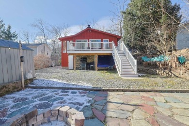 Welcome to Brookside Drive, a picturesque turn-key cottage on Anglebrook Golf Club in New York - for sale on GolfHomes.com, golf home, golf lot