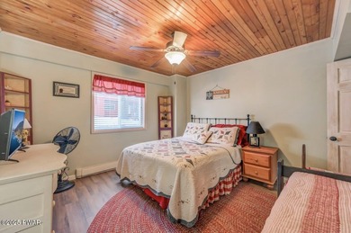 Welcome to this beautifully maintained five-bedroom, two-bath on The Hideout Golf in Pennsylvania - for sale on GolfHomes.com, golf home, golf lot