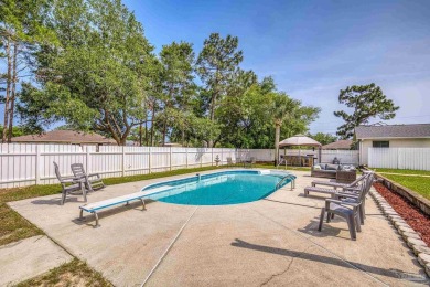 This beautifully maintained 2,106 sq ft conventional, site-built on The Club At Hidden Creek in Florida - for sale on GolfHomes.com, golf home, golf lot