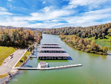 Welcome home to this beautifully designed END UNIT Townhome on The Preserve 9 Hole Golf Course in Tennessee - for sale on GolfHomes.com, golf home, golf lot