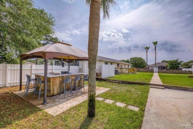 This beautifully maintained 2,106 sq ft conventional, site-built on The Club At Hidden Creek in Florida - for sale on GolfHomes.com, golf home, golf lot