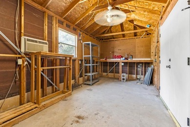 Welcome home to this beautifully maintained brick residence on White Bluff Resort - New Course in Texas - for sale on GolfHomes.com, golf home, golf lot