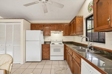 Welcome to the Villas of Rotonda, a charming 10-unit condo on Rotonda Golf and Country Club The Palms Course in Florida - for sale on GolfHomes.com, golf home, golf lot