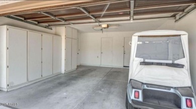 This charming FULLY FURNISHED 2-bedroom residence in Sun Lakes on Cottonwood Country Club in Arizona - for sale on GolfHomes.com, golf home, golf lot