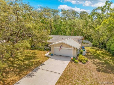 Welcome to 5 Shumard Ct N, a beautifully maintained 2-bedroom on Sugarmill Woods Golf and Country Club in Florida - for sale on GolfHomes.com, golf home, golf lot