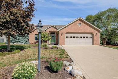 Highly sought after free standing villa in Eagle Glen! Home has on Eagle Glen Golf Club in Indiana - for sale on GolfHomes.com, golf home, golf lot