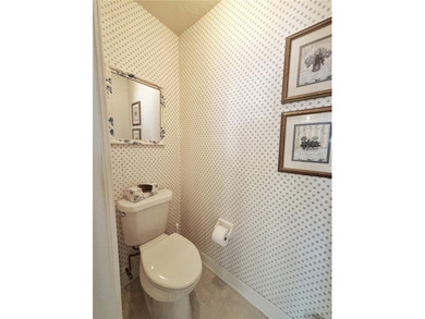 This Edinburgh model in Kings Ridge is a RARE find a 4/2 Split on Kings Ridge Golf Club in Florida - for sale on GolfHomes.com, golf home, golf lot