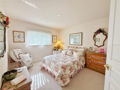 This Edinburgh model in Kings Ridge is a RARE find a 4/2 Split on Kings Ridge Golf Club in Florida - for sale on GolfHomes.com, golf home, golf lot
