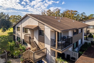Discover this tastefully updated, beautifully decorated, and on Beacon Woods Golf Club in Florida - for sale on GolfHomes.com, golf home, golf lot