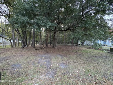Spacious 0.48-acre homesite located in the gated Bent Tree on Brick Landing Plantation Yacht and Golf Club in North Carolina - for sale on GolfHomes.com, golf home, golf lot