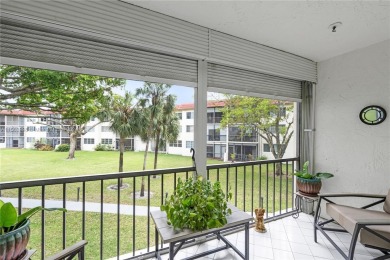 Great 2/2 apartment in perfect condition, ready to move in on on Hollybrook Golf and Tennis Club  in Florida - for sale on GolfHomes.com, golf home, golf lot