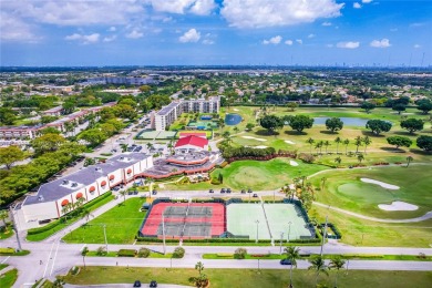 Great 2/2 apartment in perfect condition, ready to move in on on Hollybrook Golf and Tennis Club  in Florida - for sale on GolfHomes.com, golf home, golf lot