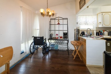 Spacious 5-bedroom, 2-bath brick home in Midland's Fairway Park on Hogan Park Golf Course in Texas - for sale on GolfHomes.com, golf home, golf lot