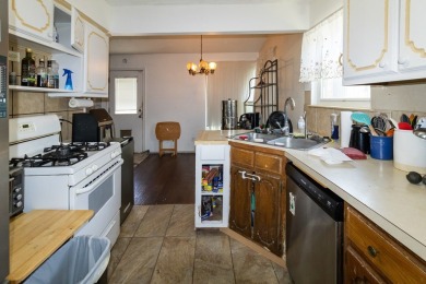 Spacious 5-bedroom, 2-bath brick home in Midland's Fairway Park on Hogan Park Golf Course in Texas - for sale on GolfHomes.com, golf home, golf lot