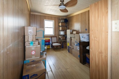 Spacious 5-bedroom, 2-bath brick home in Midland's Fairway Park on Hogan Park Golf Course in Texas - for sale on GolfHomes.com, golf home, golf lot