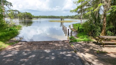 Escape to tranquility and embrace the leisurely lifestyle in the on Sunny Hills Golf and Country Club in Florida - for sale on GolfHomes.com, golf home, golf lot