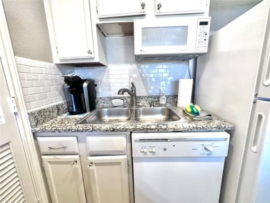 ** Low electricity bills ** Gorgeous condo on the 3rd floor with on Padre Isles Golf Course in Texas - for sale on GolfHomes.com, golf home, golf lot
