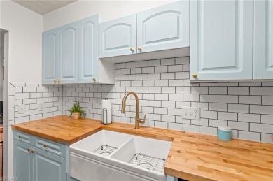 Welcome to this 3-bedroom, 3.5-bath end-unit townhome on Heather Hills Golf Course in North Carolina - for sale on GolfHomes.com, golf home, golf lot