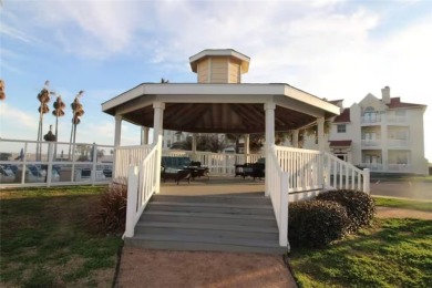 ** Low electricity bills ** Gorgeous condo on the 3rd floor with on Padre Isles Golf Course in Texas - for sale on GolfHomes.com, golf home, golf lot