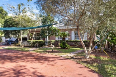 One or more photo(s) has been virtually staged. Welcome to this on Babe Zaharias Golf Course in Florida - for sale on GolfHomes.com, golf home, golf lot