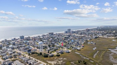 Step into beach living in Cherry Grove! Just a short stroll to on Beachwood Golf Club in South Carolina - for sale on GolfHomes.com, golf home, golf lot